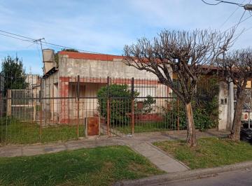 Casa de 3 ambientes, Morón · Casa en Venta Moron - Castelar