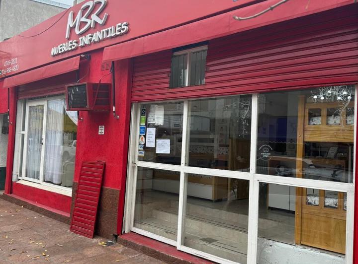 Local comercial · 160m²
