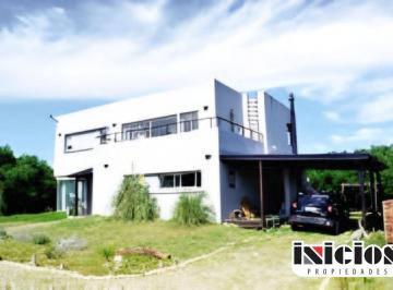 Casa de 4 ambientes, Punta Médanos · Casa en Lote: Lote E26 - Punta Medanos - C568