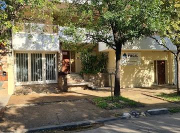 Oficina comercial · 367m² · 13 Ambientes · 2 Cocheras · Importante Inmueble en Venta en El Centro de Resistencia