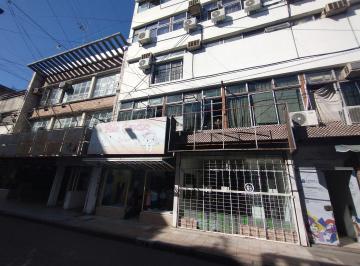 Local comercial , Ciudad de Santa Fe · Amplio Local Comercial a m de La Peatonal!