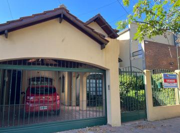 Casa · 289m² · 5 Ambientes · 2 Cocheras · Adrogue Oportunidad 4 Dorm Jardin Piscina Nuevo Valor