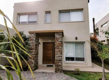 Casa · 251m² · 4 Ambientes · Casa en Venta en Altos de Hudson I