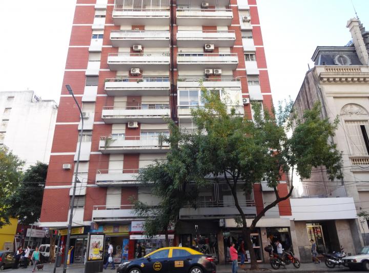 Alq. 3 Amb. Excelente Ubicación, Vista Abierta, Muy Luminoso