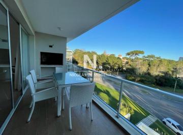 Foto1 · Vende Espectacular Departamento con Hermosa Vista, de 2 Dorm. en Punta del Este.