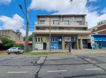 PH de 2 ambientes, Almirante Brown · PH 2 Dorm. a La Calle. Muy Buena Ubicacion