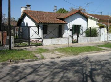 Casa de 1 ambiente, Almirante Brown · Chalet en Venta. Apto Credito Bancario.