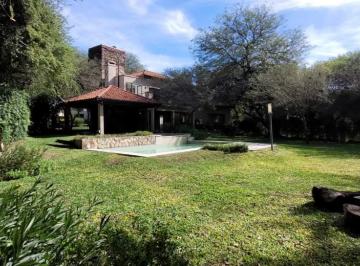 Foto · El Bosque - Casa Estilo Colonial - Moderna