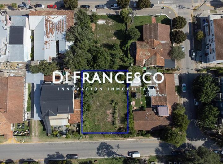 Terreno · 630m²