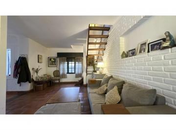 Casa · 151m² · 10 Ambientes · 1 Cochera · Venta Casa 4 Dorm. en Parque Field