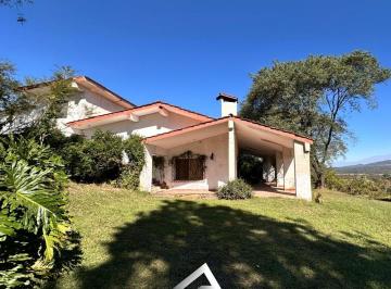 Casa · 280m² · 4 Dormitorios · Casa en Calderilla