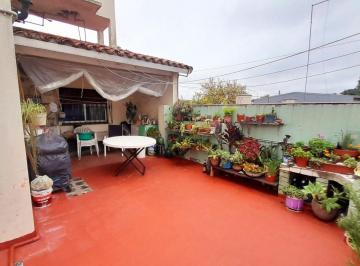 Casa · 157m² · 5 Ambientes · 1 Cochera · Munro - Chalet/ph 5 Amb con Terraza y Garaje!