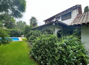 Casa · 167m² · 4 Ambientes · 3 Cocheras · Venta! Country Bco Provincia - Doble Lote, Chalet de 4amb.