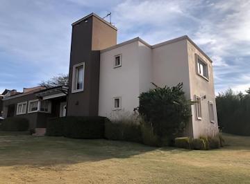 Casa de 10 ambientes, Villa Allende · Apta Credito Bancor - Especatcular Casa Barrio Cumbres del Golf, Villa Allende