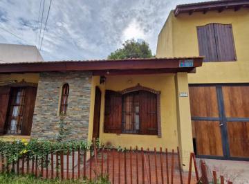 Casa de 6 ambientes, Moreno · Apto Credito! Casa en Venta en Moreno - 6 Ambientes