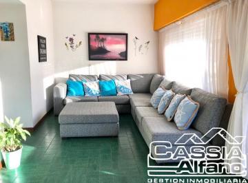 Departamento · 110m² · 5 Ambientes · 1 Cochera · Departamento - Remedios de Escalada