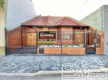 Casa · 170m² · 4 Ambientes · 2 Cocheras · Casa - Temperley Oeste