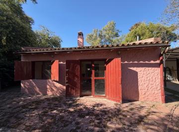 Quinta vacacional · 103m² · 3 Ambientes · 2 Cocheras · Casa Sobre Terreno de 2538 m² Sobre Los Tilos
