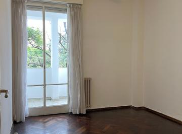 Departamento de 6 ambientes, Córdoba · Amplio Departamento con Balcón Frente a Plaza España