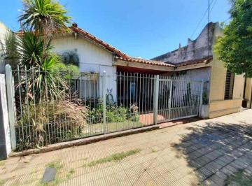 Casa de 5 ambientes, Ituzaingó · Chalet en Venta en Ituzaingó Sur