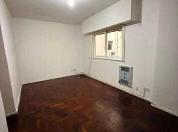 Departamento de 2 ambientes, Caballito · 2 Ambientes - Al Frente - Balcón - Excelente Ubicación