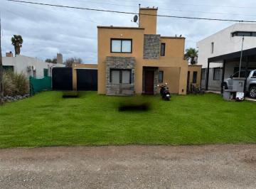 Casa de 6 ambientes, Villa Allende · Casa Barrio Privado San Alfonso II 3 Dorm