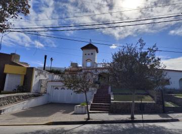 Casa · 275m² · 3 Ambientes · 2 Cocheras · Casa Venta Alto Villa Cabrera