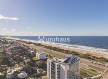 Foto1 · Venta Apartamento Tres Dorm. Punta del Este Edificio Look Brava