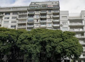 Departamento · 50m² · 2 Ambientes · Al Contrafrente con Vista a Pulmón Abierto - Apto Profesional.