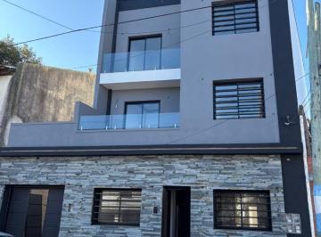 PH · 72m² · 3 Ambientes · 1 Cochera · Venta PH 3 Ambientes - Bernal Este