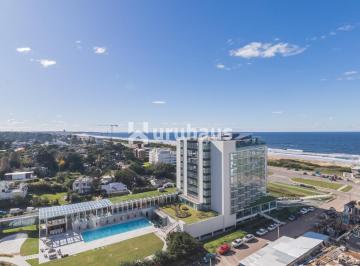 Foto1 · Venta Apartamento Tres Dorm. Punta del Este Edificio Look Brava