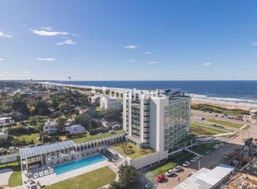 Foto1 · Venta Apartamento Tres Dorm. Punta del Este Edificio Look Brava