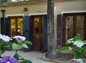 PATIO · Casa Reciclada a Nuevo en Barrio Corimallo