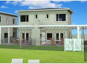 Casa de 3 ambientes, General Juan Madariaga · Duplex en Venta - Gral. J. Madariaga