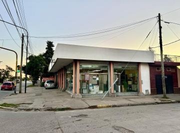 Local comercial · 180m² · Venta
