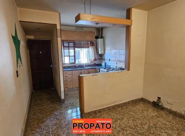 PH de 2 ambientes, Villa Devoto · PH 2 Ambientes en Pb Al Frente Refaccionado Hace 20 Años! Sin Expensas!