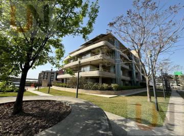 Departamento · 197m² · 5 Ambientes · 1 Cochera · Departamento - Av Peron