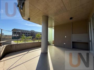 Departamento · 197m² · 5 Ambientes · 1 Cochera · Departamento - Av Peron