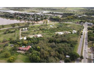 Terreno · 4900m² · Terreno Unico - Gran Lote Sobre Bv Rivadavia, Vista Asegurada Al Rio