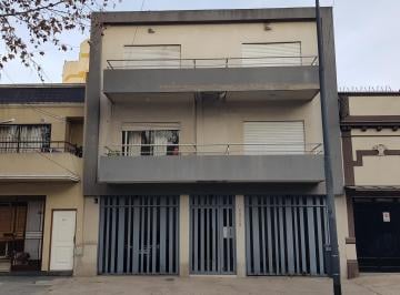 PH de 2 ambientes, Liniers · PH Depo. 2 Amb. Amplio Al Frente 2 por Escalera con Balcon