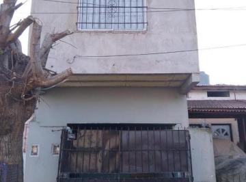 Casa · 67m² · 3 Ambientes · 1 Cochera · Duplex Venta San Miguel