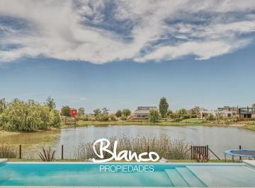 Casa · 255m² · 6 Ambientes · 4 Cocheras · Casa en Venta en El Cantón Norte, El Cantón, Escobar