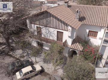 Casa · 800m² · 10 Dormitorios · 1 Cochera · Casa - Cafayate