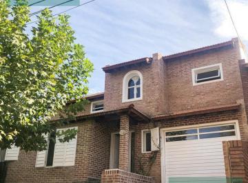 Casa · 200m² · 3 Dormitorios · 2 Cocheras · Casa - Terrazas Neuquén