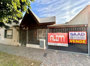 Casa · 160m² · 5 Ambientes · Casa Chalet en Venta en Lomas de Zamora, G. B. a. Zona Sur, Argentina