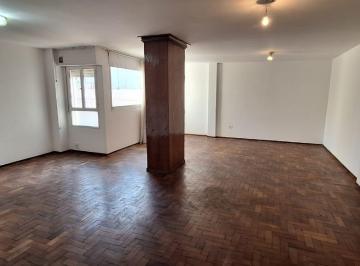 Departamento de 5 ambientes, Córdoba · Venta Departamento de Tres Dorm.