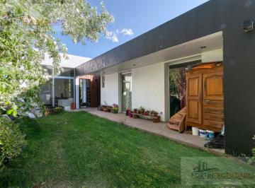 Casa · 75m² · 4 Ambientes · 2 Cocheras · Venta Casa - Villa Parque Sicardi Calle 665 y 14