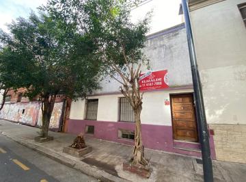 Casa · 222m² · Humahuaca y Austria - Lote en Venta - 191 m²