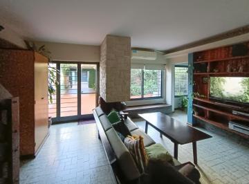 Casa · 233m² · 5 Ambientes · 3 Cocheras · Venta / Permuta - Casa - 4 Dorm. - Estudio, Quincho, Parrillero, Piscina - Abasto, Rosario.