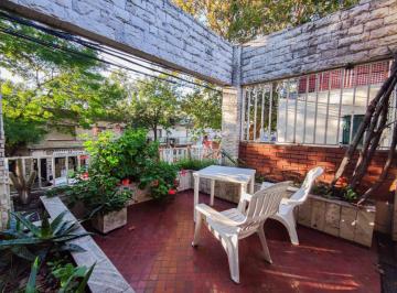 Departamento · 130m² · 6 Ambientes · 1 Cochera · Casa Planta Alta / Lavalle 1100